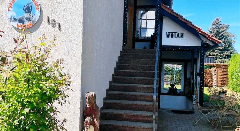 Holiday apartment with yard, terrace & grill in Thale