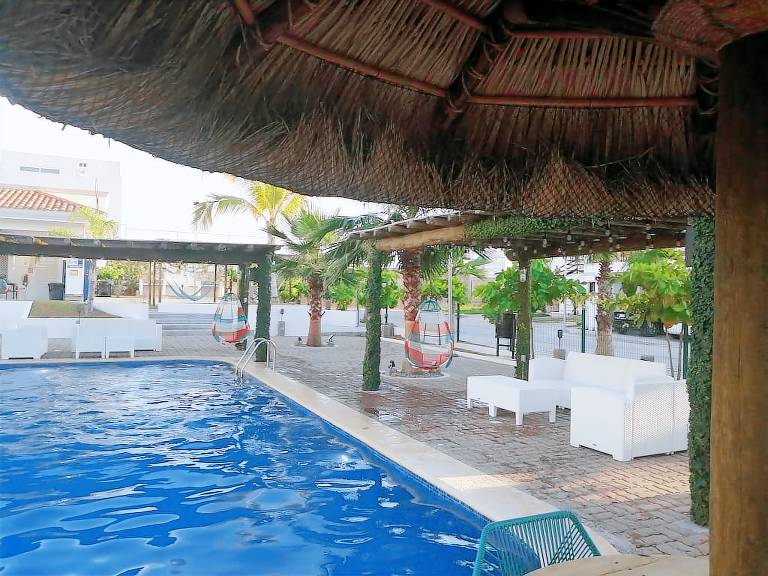 Casa Cerritos