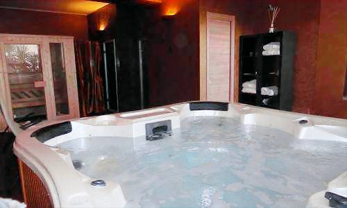 Vacation home with private pool, patio & yard | Good for workation | Pets allowed — photo 5