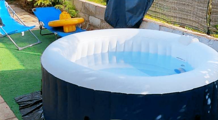 Villa with hot tub & pool — photo 3