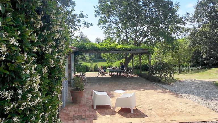 Fully equipped villa with private pool, grill & yard | Garden view | Pet-friendly — photo 3