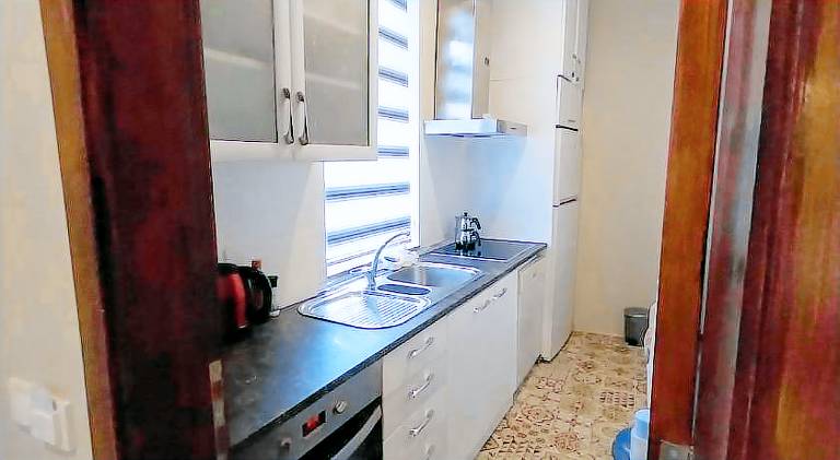 Fully equipped rental apartment with terrace | Next to Konak Square | Perfect for remote work | Dogs allowed — photo 4
