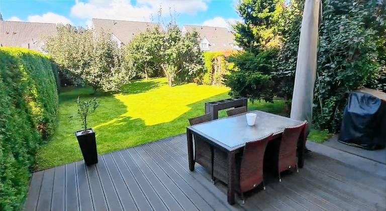 200 m&sup2; Ferienhaus