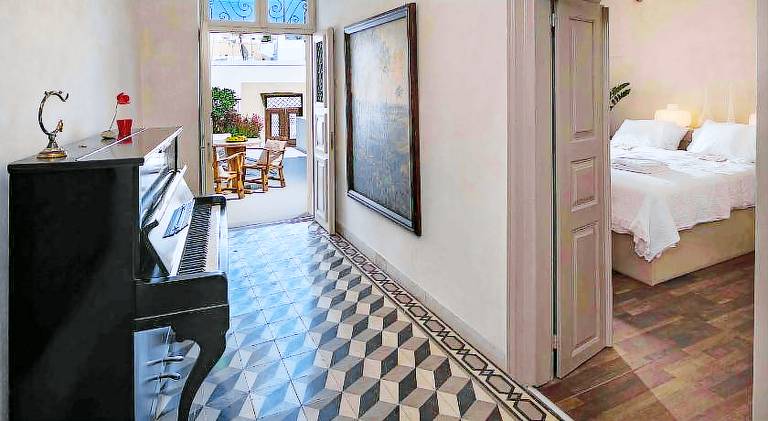Villa with private pool, patio & yard | Suitable for remote work | Pet-friendly — photo 2