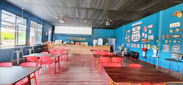 Route 323 Cafe & Resort — photo 4
