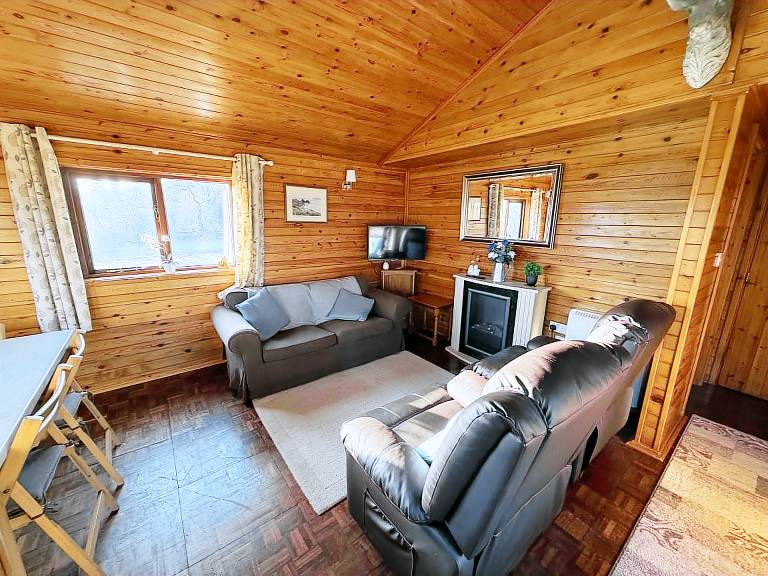 Child-friendly pleasant cottage with yard | Pets are welcome — photo 2