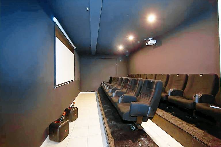 Belmonte Whirlpool-Sauna-Billard-Kicker-Kino — photo 2