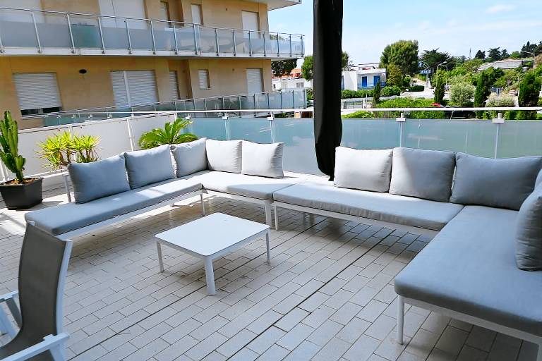 Rental apartment with terrace in Sirolo