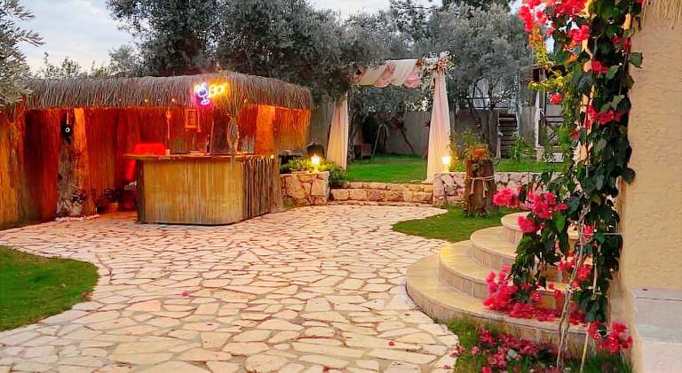Fully equipped villa with terrace, yard & barbeque | Good for workation | Pets allowed in Mugla