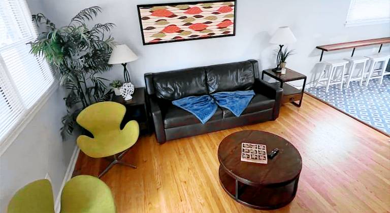 Charming vacation home | Pets allowed in Norfolk, VA