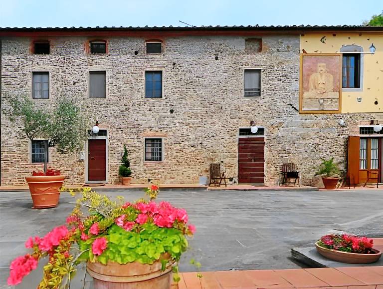 Vacation home with terrace, garden & pool | Dogs allowed in Montecatini Terme
