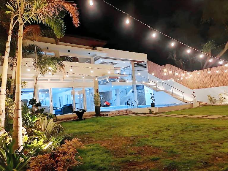 Vacation home | Pets are welcome in Morong