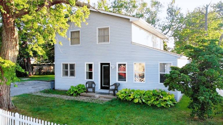 House Saybrook-on-the-lake