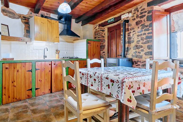 Country House 'El Sardón I' with Mountain View, Wi-Fi and Air Conditioning — photo 5