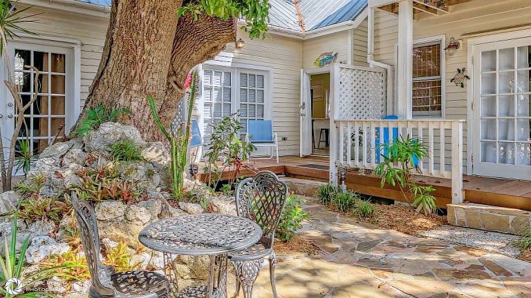 Cabin Key West