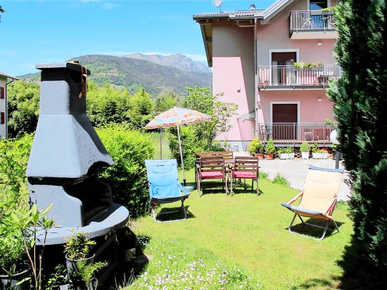Fully equipped pleasant holiday apartment with grill & garden | Nature view | Close to the beach | Dogs allowed — photo 3