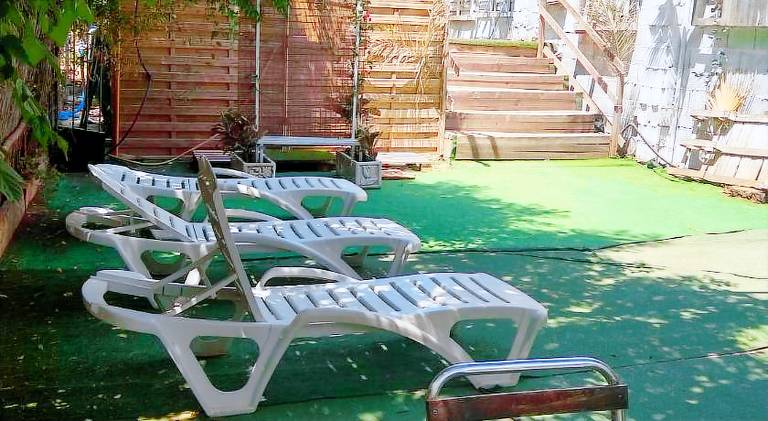 Vacation home with pool — photo 4