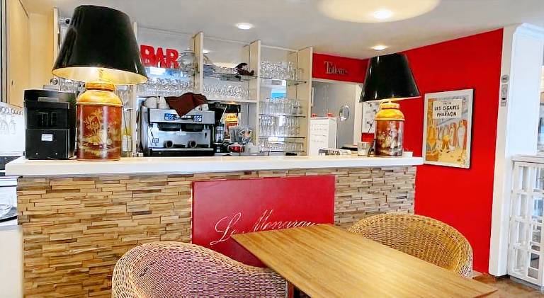 Logis Hotel Restaurant LE MONARQUE — photo 5