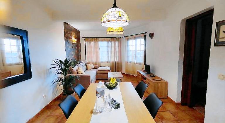 Rental apartment with 2 rooms for 4 persons — photo 3