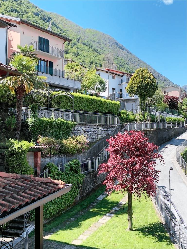 Villa Lezzeno
