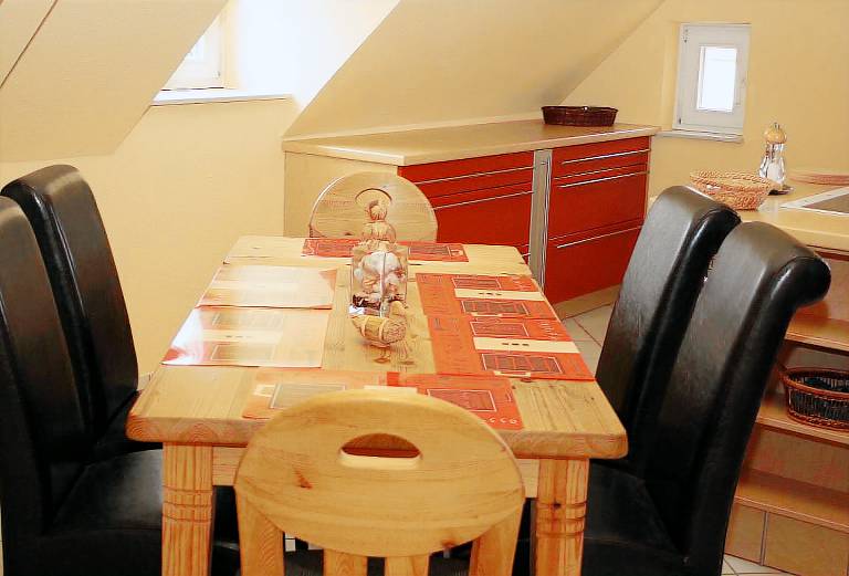 Holiday apartment with garden — photo 3