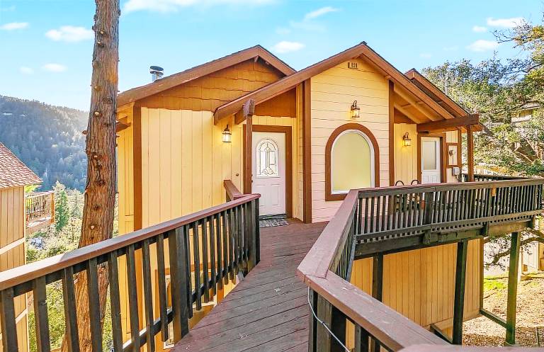 Cabin  Lake Gregory