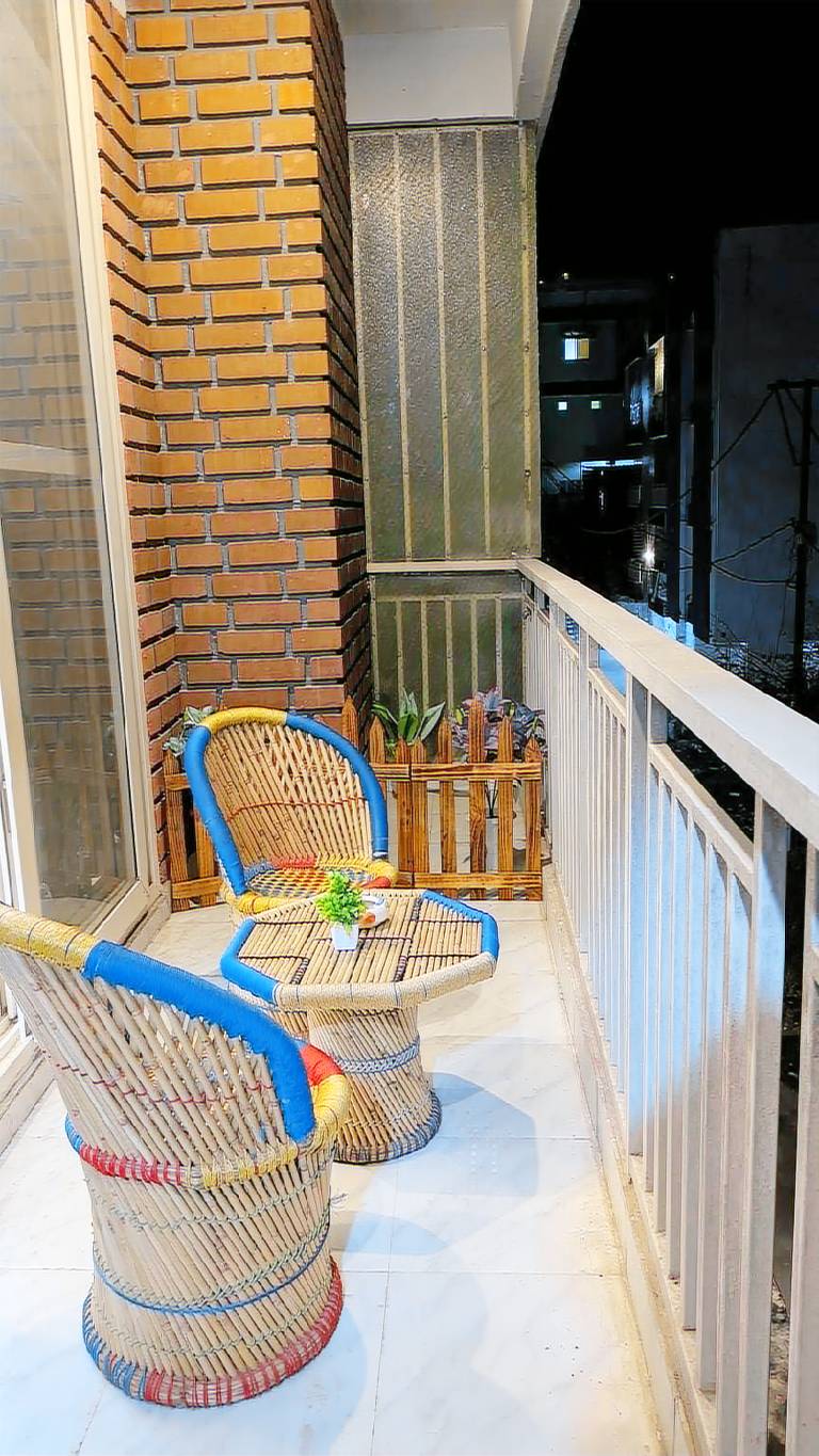 House with patio — photo 4