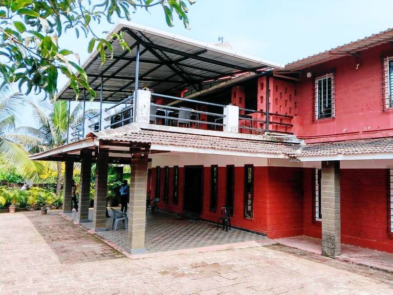 Driftwood Inn By Westbay in Ratnagiri