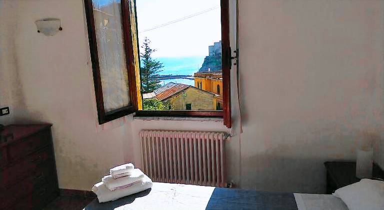 Apartment | Close to the beach | Dogs allowed in Vernazza