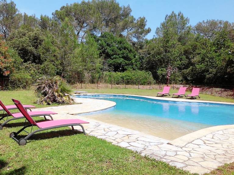 Villa  Les Mayons