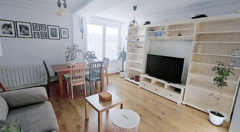 Apartment with 2 rooms for 6 persons in Burgos