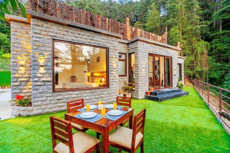 372 m&sup2; Ferienhaus