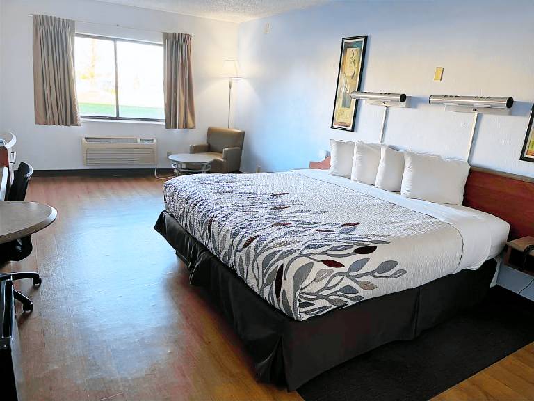 Motel Midway