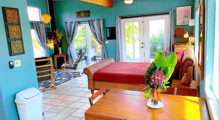 Charming vacation home | Pets allowed — photo 2