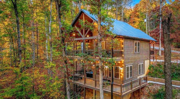 Vacation home with jacuzzi | Pets are welcome — photo 5