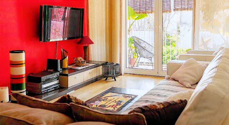 Comfort family apartment with balcony and sea view in Split