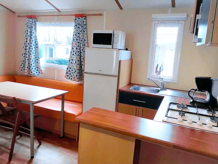 Camping Les P'tites Maisons dans la Prairie - Welcome mobile home - 3 bedrooms 6 people — photo 4