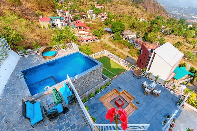 House with grill, pool & garden — photo 3