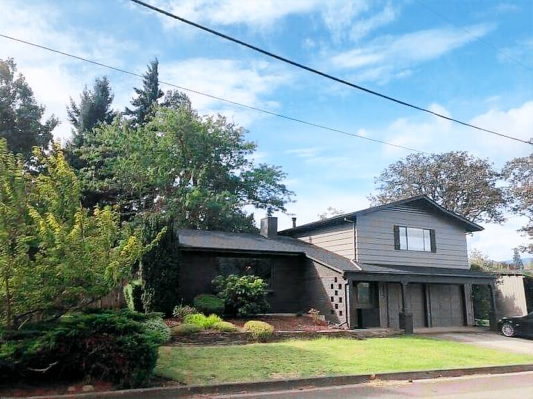 House  Hood River