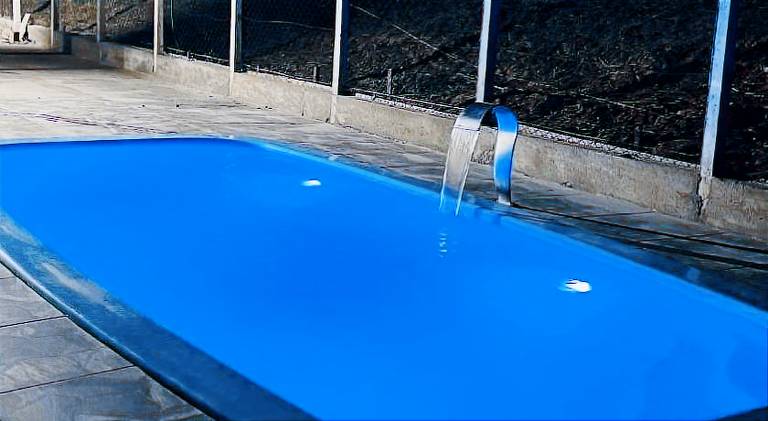 House with pool — photo 3