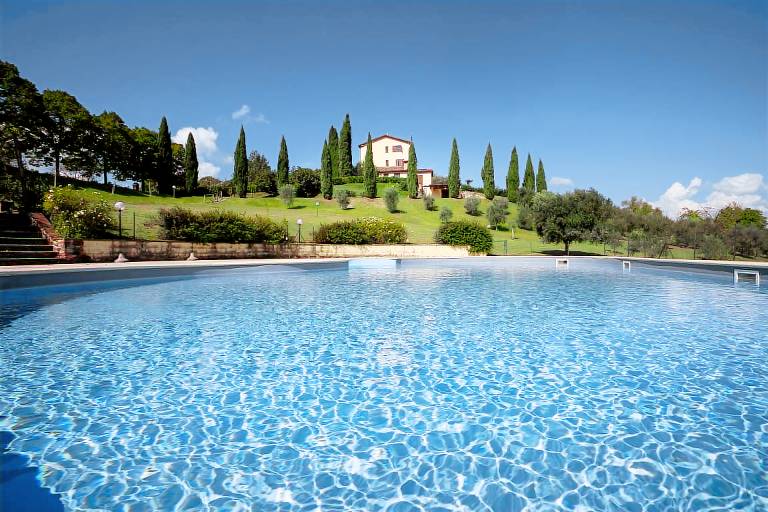 Villa with patio, private pool & garden — photo 4