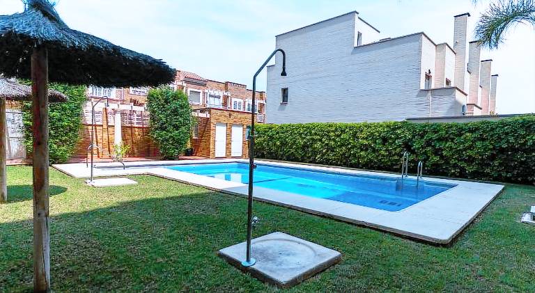 Holiday apartment with pool | Dogs allowed — photo 4