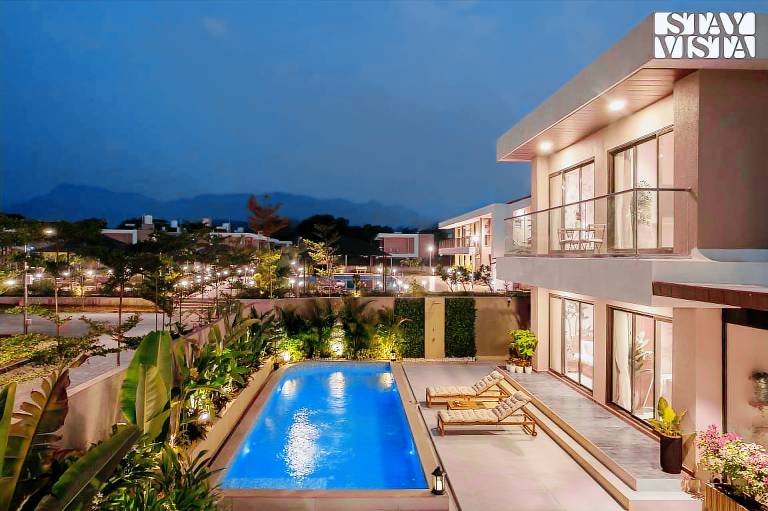 Villa with barbecue & pool | Pet-friendly in Nashik