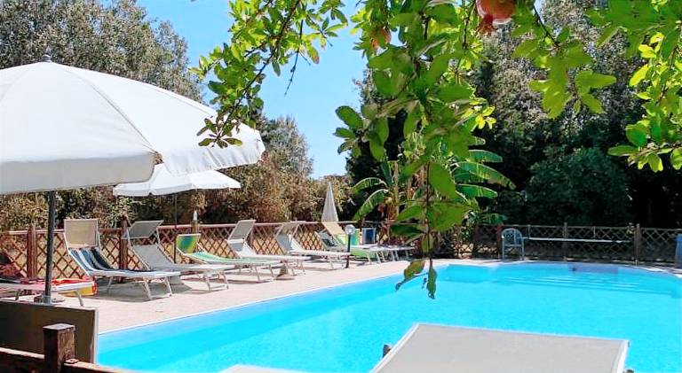 Wonderful farm with yard & pool | Pets are welcome in Ravenna