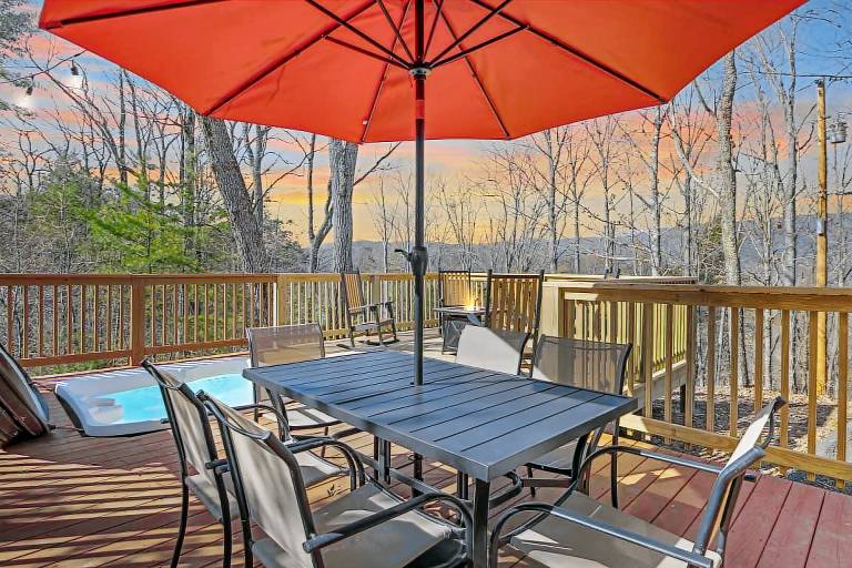 Cabin with terrace & private pool — photo 5