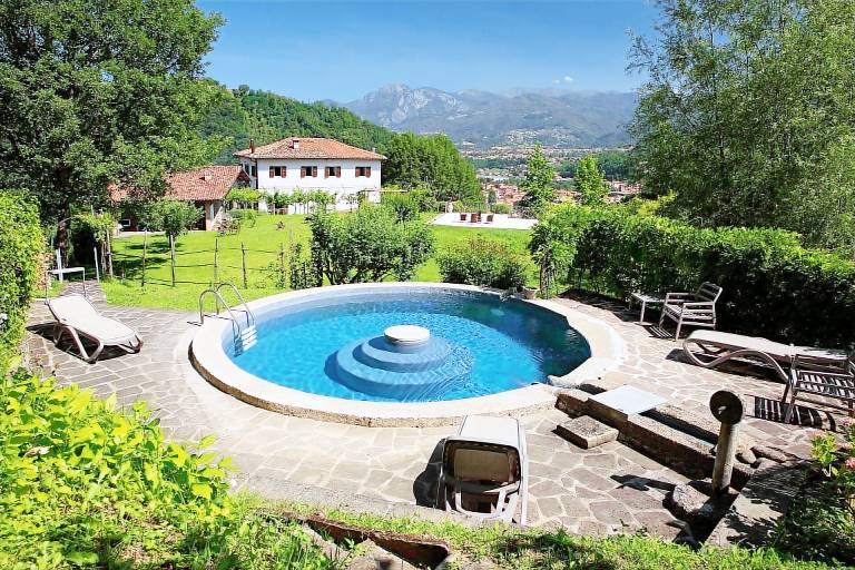 Villa with patio, barbeque & yard in Castelnuovo di Garfagnana