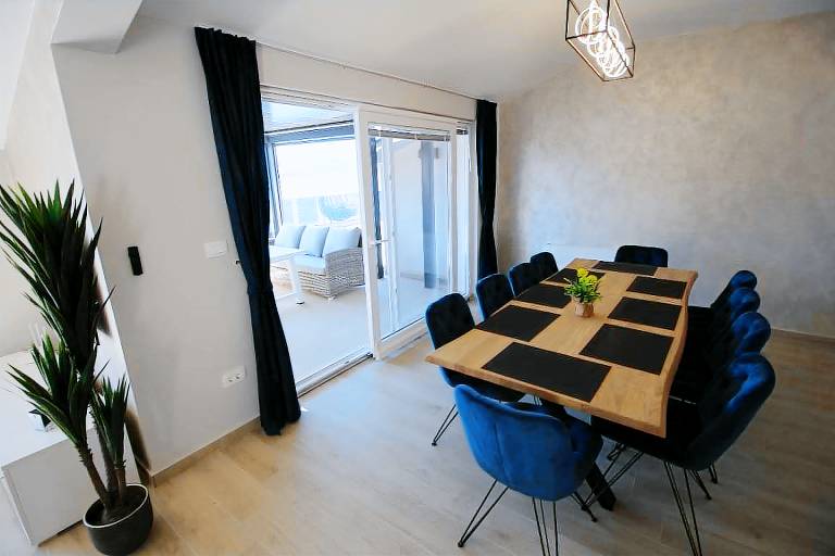 House with terrace & pool | Sea view — photo 4