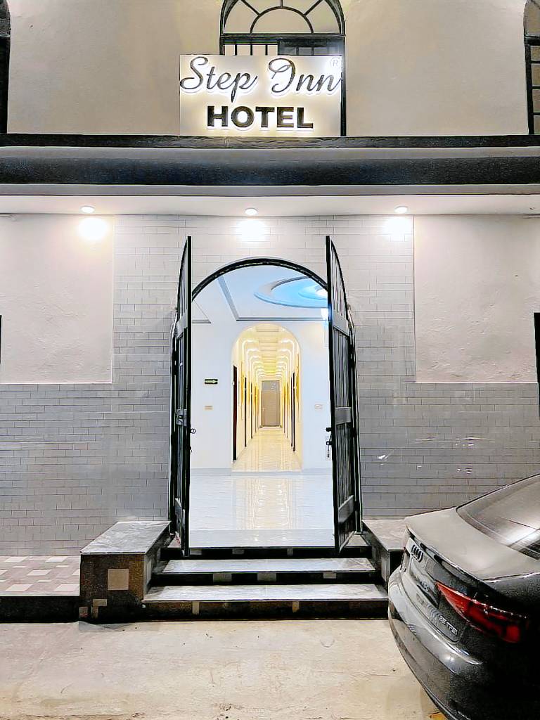 Step Inn Hotel Lahore