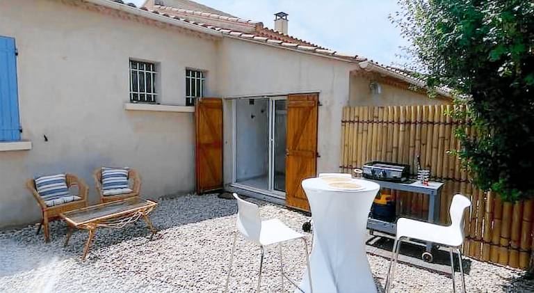 House with jacuzzi | Pet-friendly — photo 5