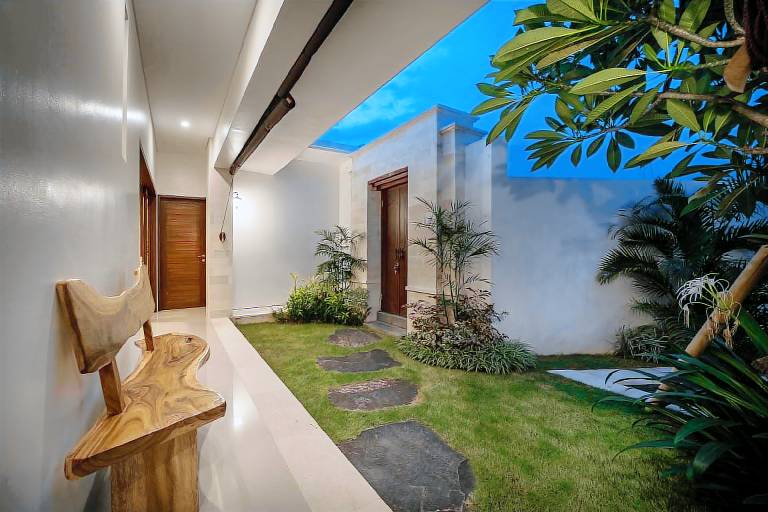 Selina_Berawa +3 BDR Brand NEW Villa HUGE Pool — photo 4